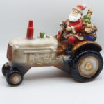 babbo natale sul trattore