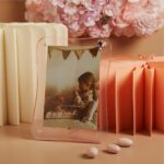 Cornice ondulata rosa con cuore strass - Bomboniere Claraluna