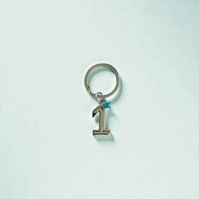 Portachiavi numero 1 in due colori - Bomboniere Claraluna