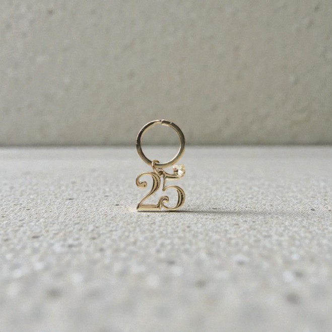 Portachiavi numero 25 in due colori - Bomboniere Claraluna