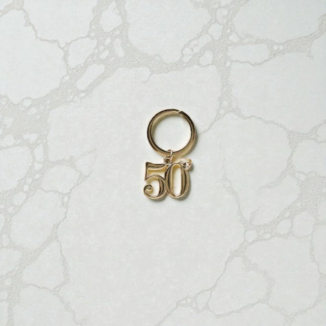 Portachiavi numero 50 in due colori - Bomboniere Claraluna