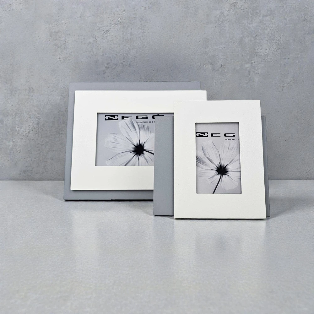 Portafoto Medio "foto10x16cm" Serie Basic in Vari Colori Bomboniere Negò - immagine 2