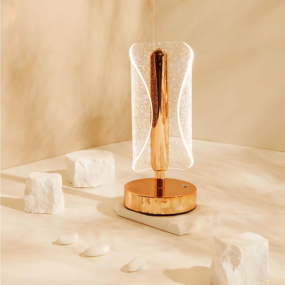 Lampada led in acrilico ondulato con base in ceramica oro rosa – Bomboniera Claraluna Collezione 2027 - immagine 2