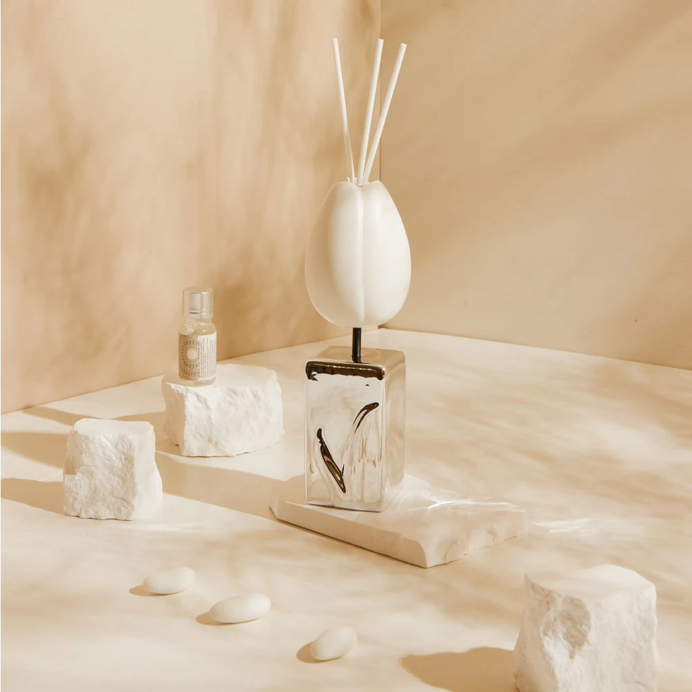 Profumatore tulipano in ceramica con base argento grande – Bomboniera Claraluna Collezione 2027 - immagine 2