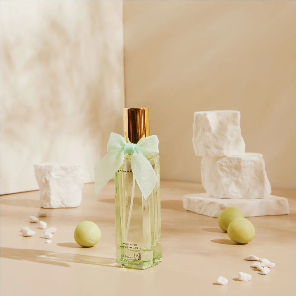 Profumo spray in vetro con fiocco verde – Bomboniera Claraluna Collezione 2027 - immagine 2