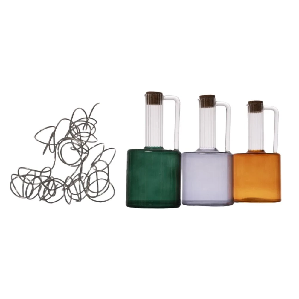Oliera in vetro colorato con tappo in sughero – Bomboniera Cuorematto Collezione 2027